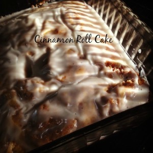 Cinnamon Roll Cake, super easy to make.
