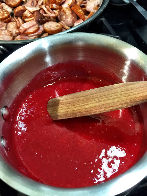 sauce for waffles, raspberries